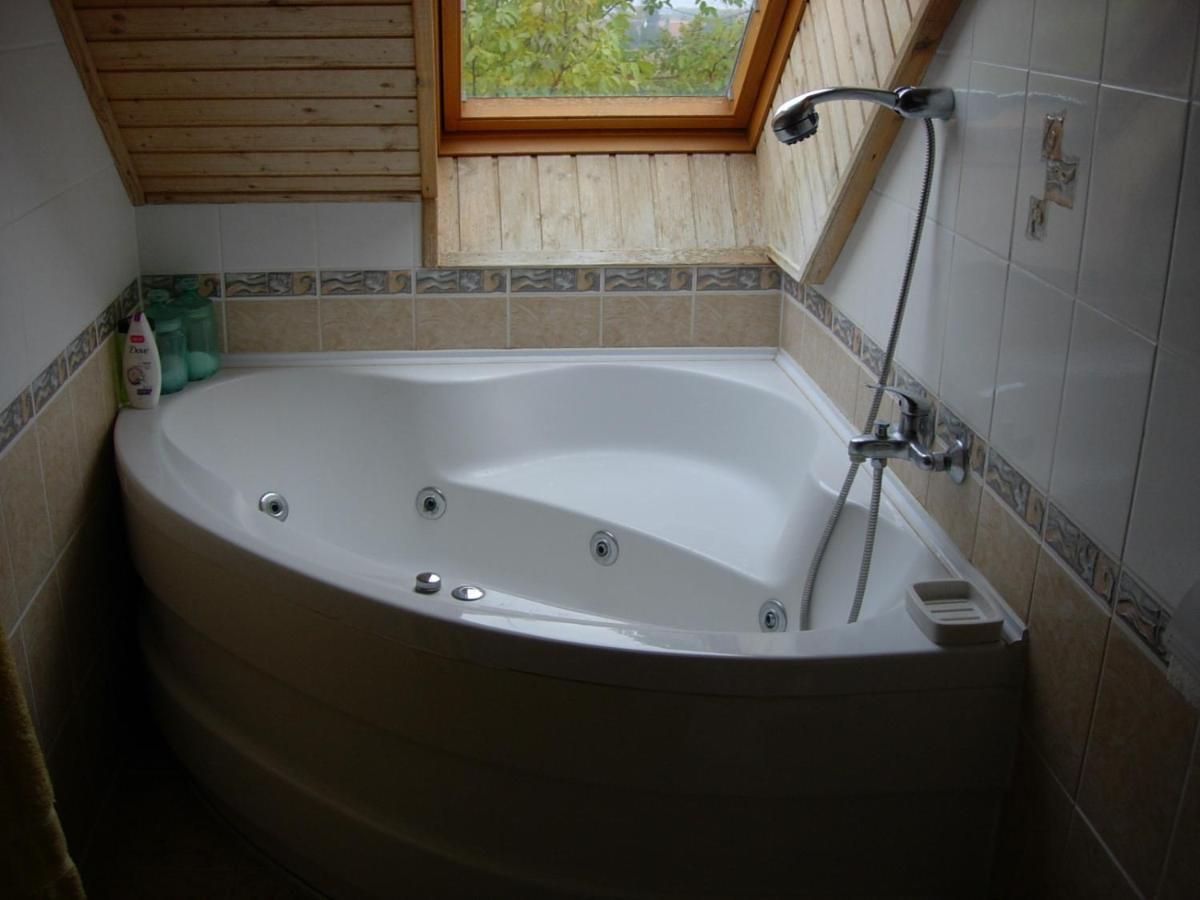 Nitt Pince Es Panzio Bed & Breakfast Kisharsany Luaran gambar